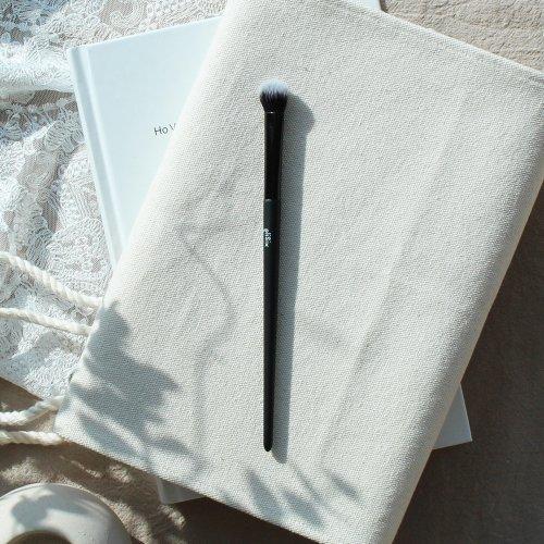 Elisix Base Eyeshadow Brush