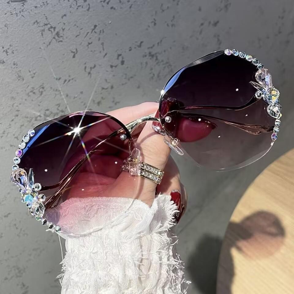 0103 Luxe Designer Mode Custom 2024 Zonnebrillen Dames Tinten Randloos Gesneden Lens Zonnebrillen Diamant Zonnebrillen