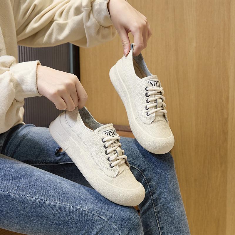 The first layer of cowhide retro leather single shoes women's autumn new big head casual board shoes soft sole light casual shoes