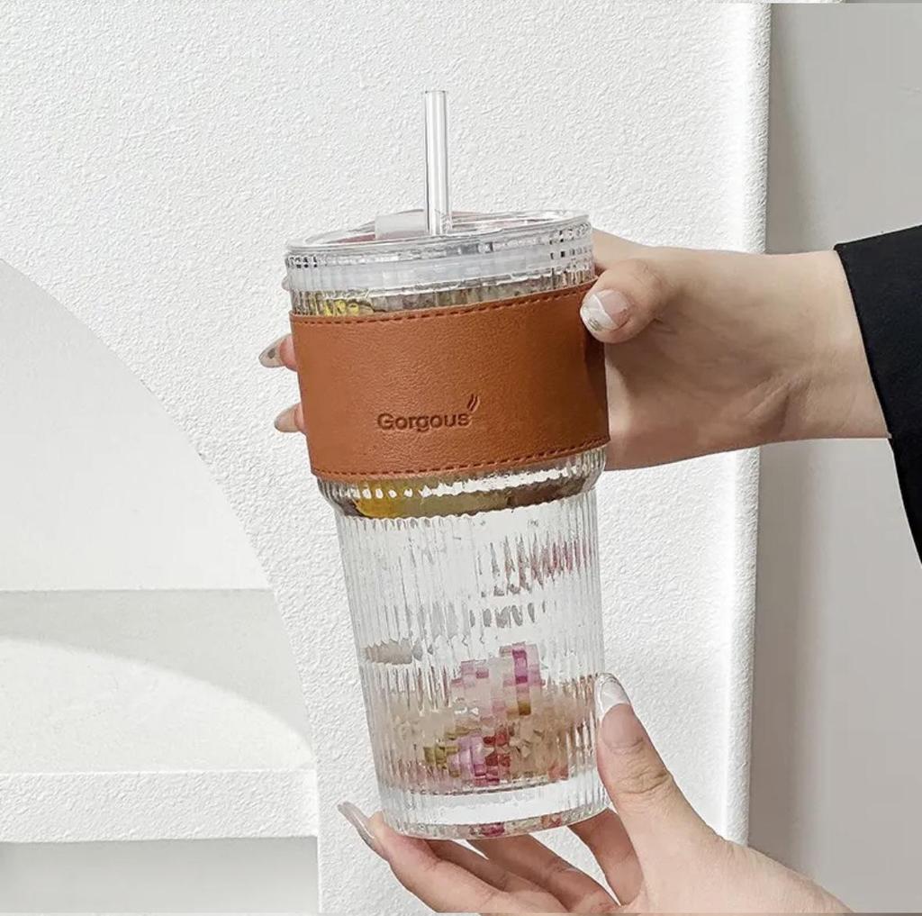 American Style Large Glass Cup with Straw and Lid - Vertical Pattern, Ideal for Summer Cold Drinks 600ML