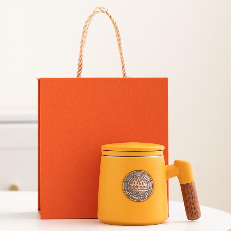 Berühmte Schule Keramiktasse Filtertasse, Metall Bronzeplatte Reliefbecher, Wasserbecher mit Deckel Geschenkbox