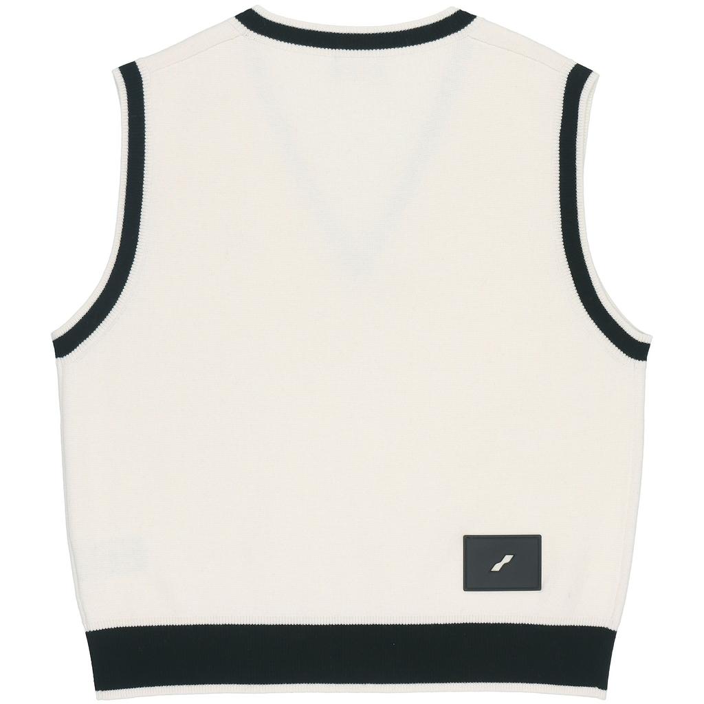 We11done Logo Metal Detail Knit Vest Ivory Unisex Outerwear Cream WD-KV1-21-612-U-IV