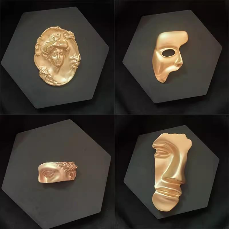 Thousands Of People, Avatar Brooch, Golden Face Mask, Relief Corsage, Niche High-End Pin Accessories