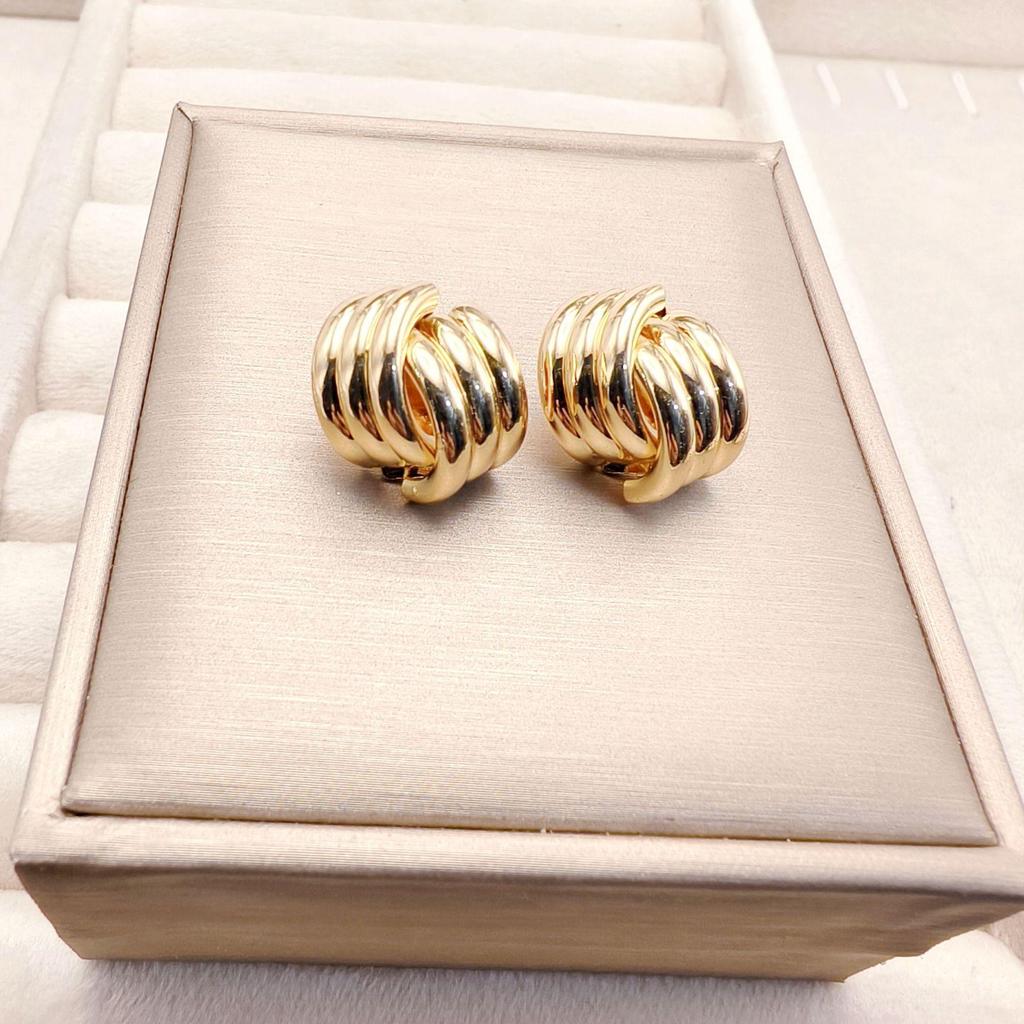 Gold-Tone Geometric Twist Earrings: Fashionable and Versatile Multi-Layer Braided Earrings for Women.