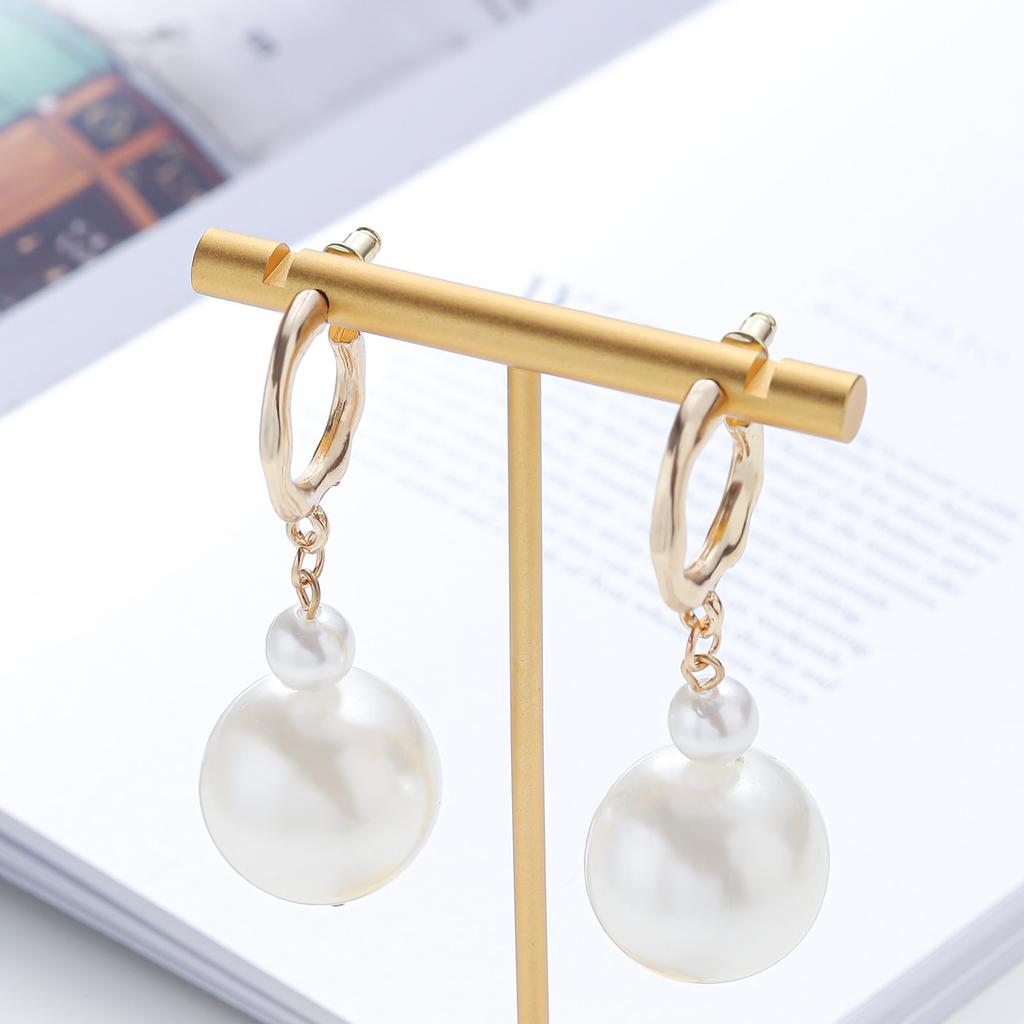 Factory Fashion Elegante Atmosphärische Perlenohrringe Koreanische Ausgabe Koreanische Größe Perlenstecker Retro-Stil Vielseitige Ohrringe