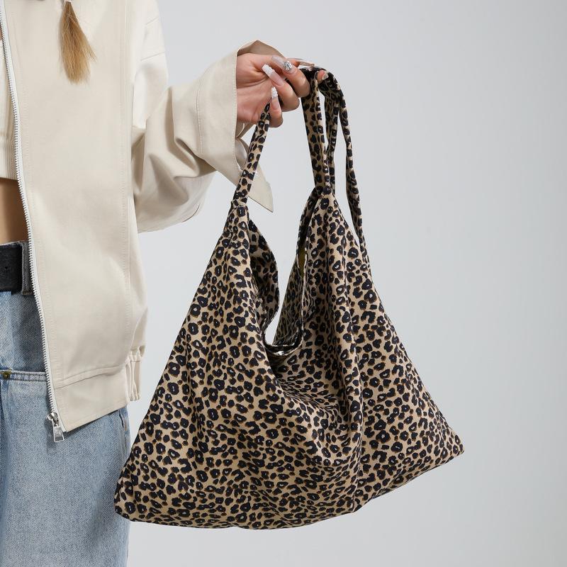 Leopard Print Tote Bag – Autumn/Winter Trendy, Casual, Large Capacity, Versatile Shoulder & Crossbody for Students and Commutes