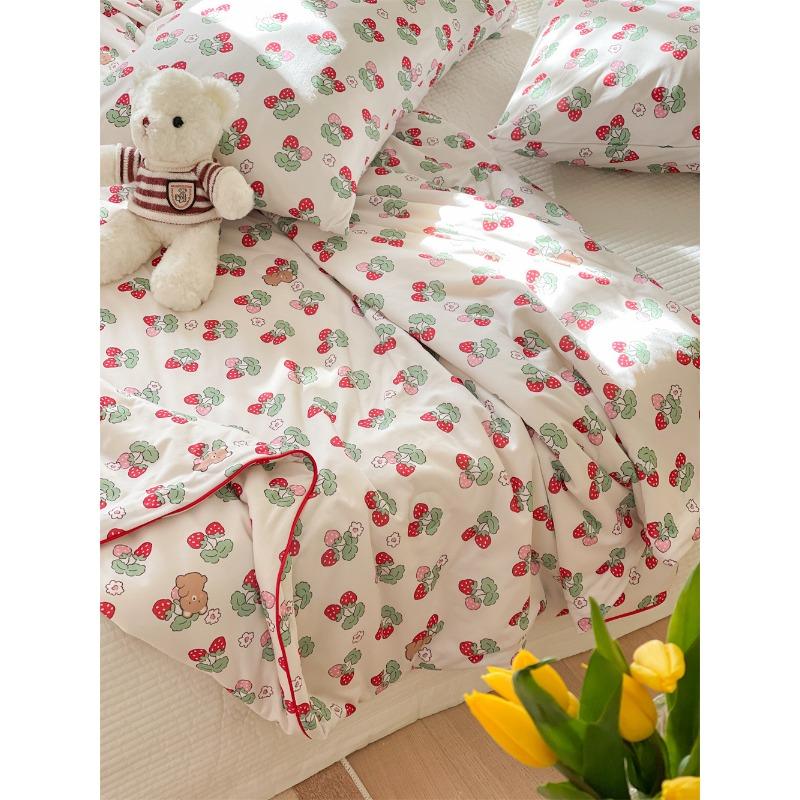 Lightweight Knitted Comforter Cute Cartoon Pattern Skin Friendly Thin Summer Quilt Air Conditioner Duvet for Home