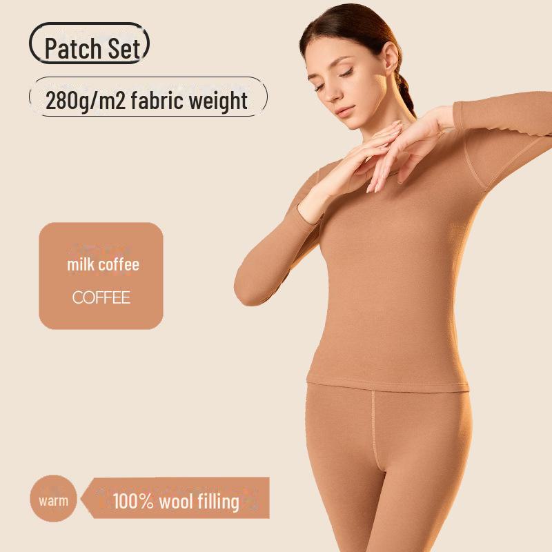 

Женский бархатный осенний комплект и мужской комплект термобелья