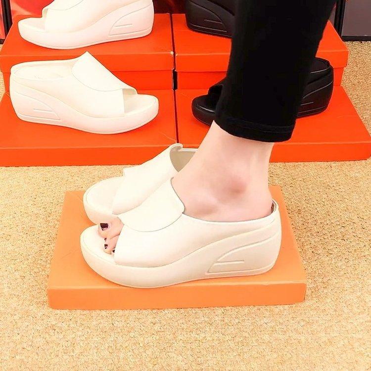 Thick-soled high-heeled cool slippers women's summer 2025 new muffin soft bottom heightened fish mouth mother cool slippers soft bottom