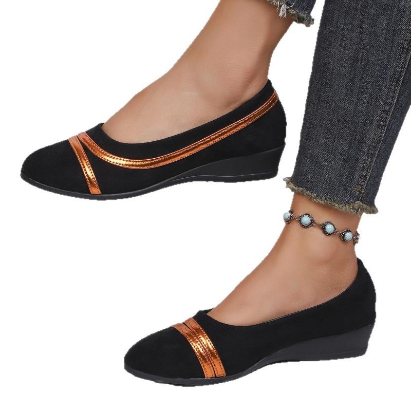 Frühling neue weiche Sohle spitz zulaufender mittlerer Absatz einzelne Schuhe Damen vielseitige Doudou-Schuhe flacher Ausschnitt atmungsaktive sanfte Schuhe