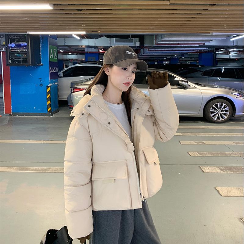 Short Down Cotton-padded Jacket Women Hooded Winter New Bread Coat Cotton-padded Jacket.