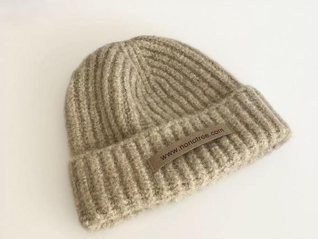 Women's Warm Korean-Style Wool Beanie - Large Head Circumference, Outdoor Cold Protection, Slimming Effect