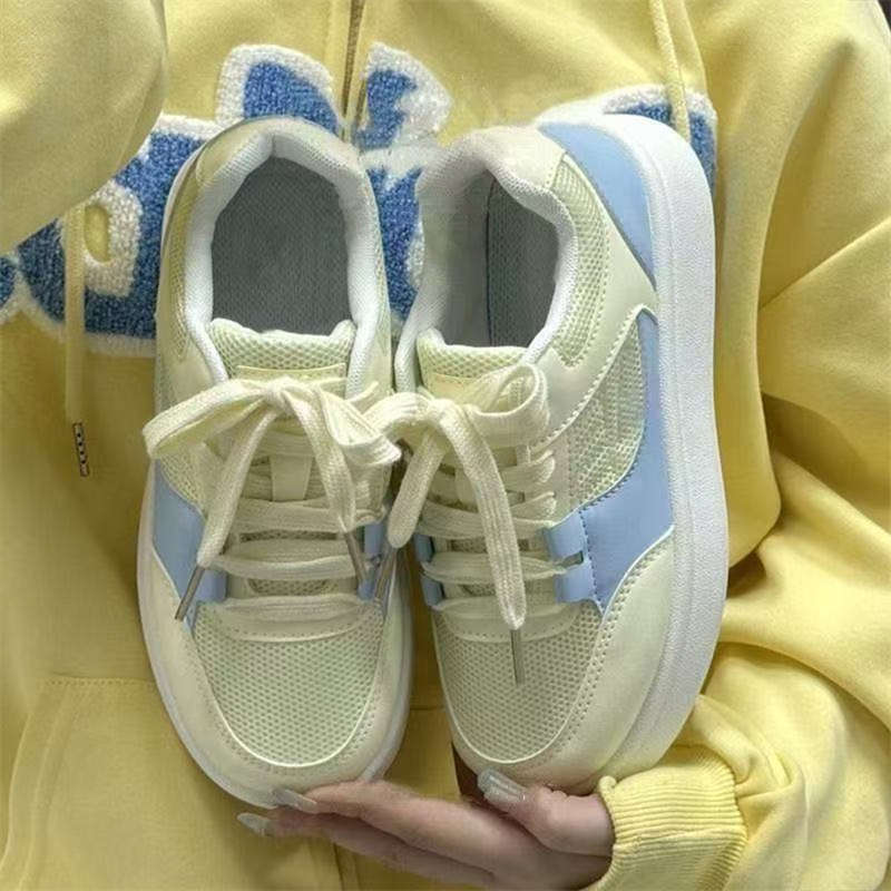 Non-slip and wear-resistant sports shoes women's spring and autumn 2025 new trend lightweight casual shoes versatile board shoes women
