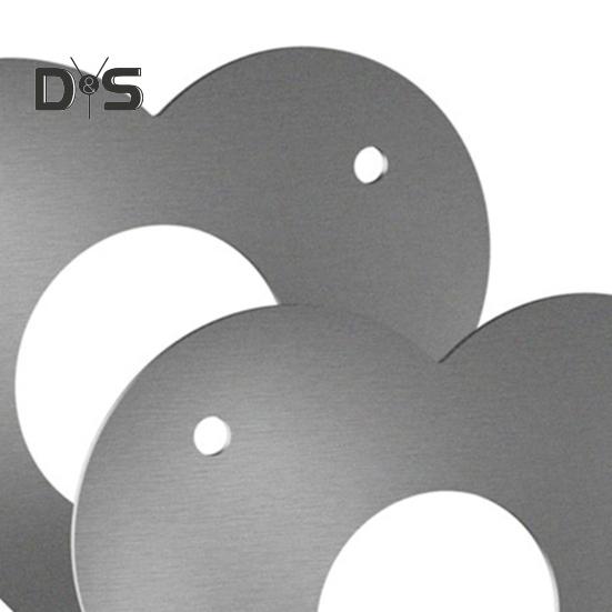 2Pcs Metal Birdhouse Guard Portal Woodpecker Nesting Box Protection Board with Screws Flight Hole Protector for Outdoor Garden Balcony