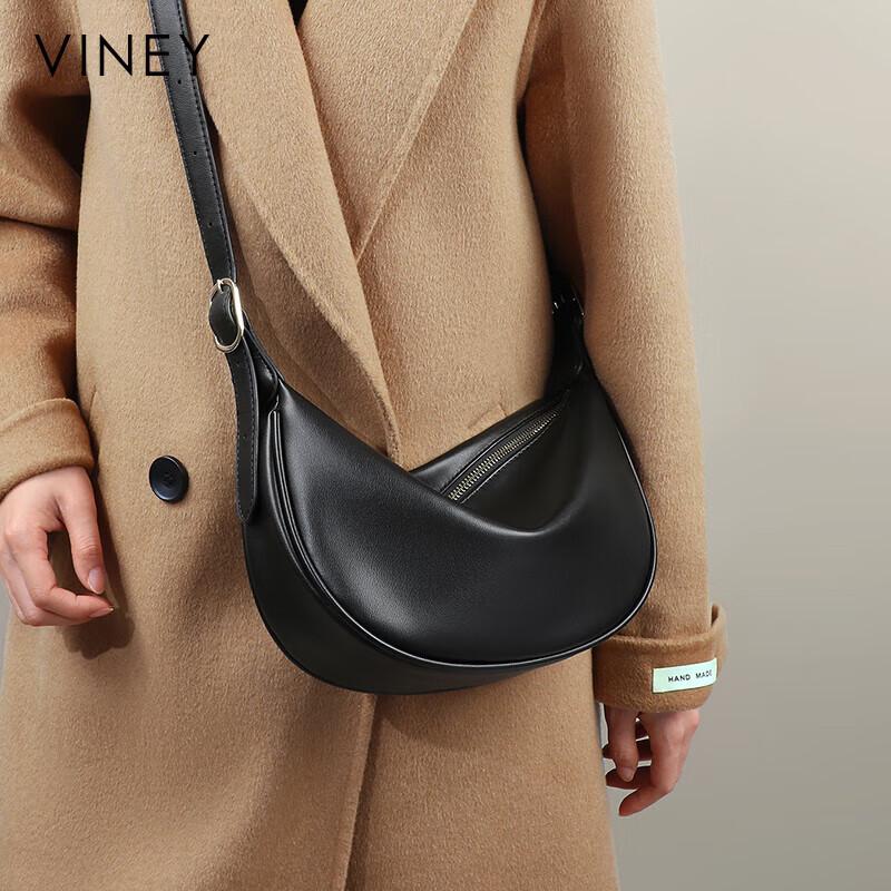 Viney Women's Leather Dumpling Crossbody Bag