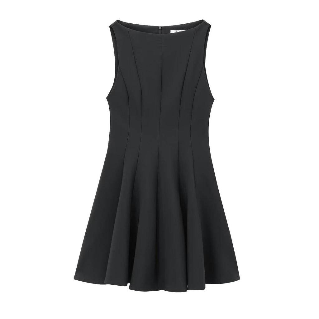 Winter 2024 Women's European & American Style Sleeveless Boat Neck Dress with a Simple Wide Hem