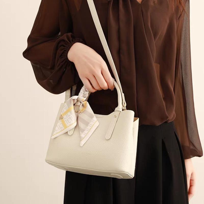 

High End Crossbody Bag for Women, New Niche and Large Capacity Commuting Handbag, Wedding Tote Bag чёрный