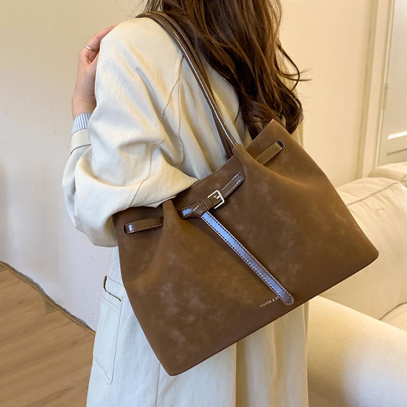 Yogodlns Retro kabelka pod paži pro ženy Nová trendy móda Ležérní taška tote pro dojíždění Velkokapacitní taška přes rameno