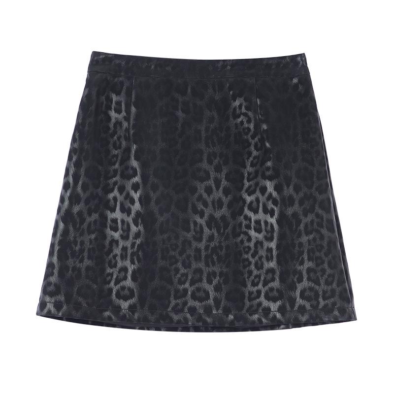 

Весна 2025 Комплект из двух предметов больших размеров, жаккардовый, легкая роскошь: Рубашка и юбка - Женская мода Тринадцатой улицы 4XL (Recommended 165-180 kg)