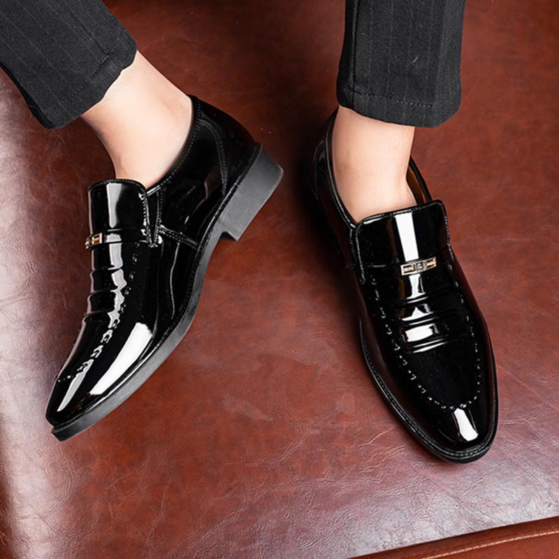 FashionDress Shoes Man Slip On Leather Casual Official Business Social Shoe Men Italian Style Suit Luxury Designer Gentleman Moccasins