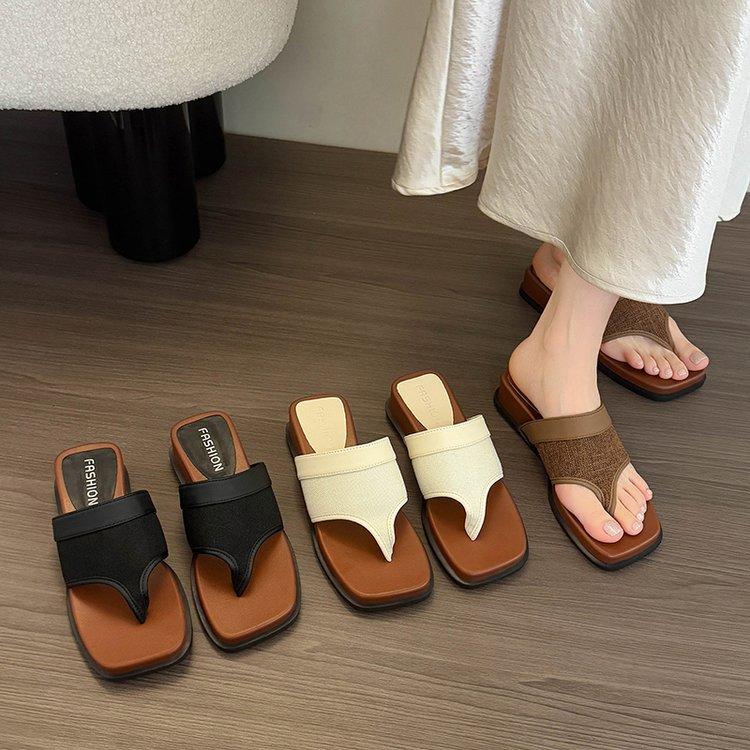 Slope heel square head temperament toe flip-flops shoes women's 2025 new summer skirt retro vacation beach sandals