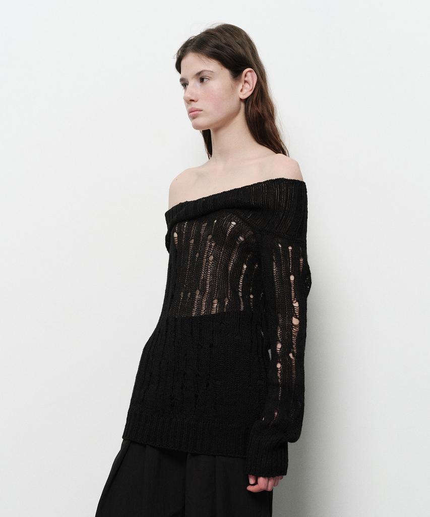 Daiaegeuneol Off Shoulder Damage Knit (Black)