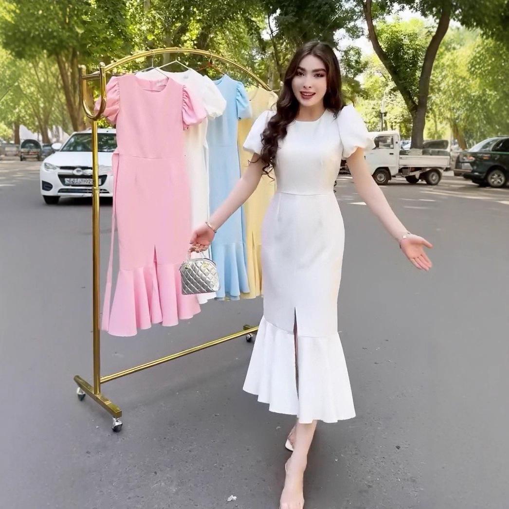 

Летнее платье 2025 года для европейских и американских женщин с пышными рукавами, круглым вырезом, облегающего кроя и разрезом, подчеркивающим талию. S белый