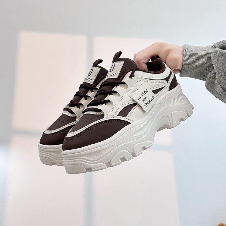 Женские кроссовки для увеличения внутренней высоты на весну и осень соответствующие цвета для спортивных пробежек вулканизированная женская обувь 35 4650₽