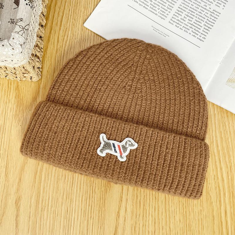 New Simple Letter Woolen Hat for Women in Autumn and Winter Warm Knitted Hat Outdoor Versatile Ear Protection Face Small Cold Hat for Men
