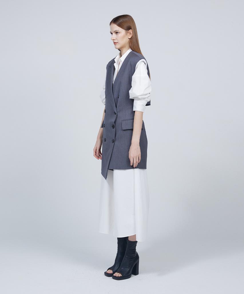 Meuameu Signature Back Slit Sleeveless Dress