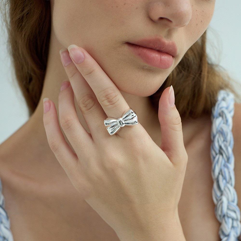 Sweet Bow Adjustable Women's Fashion Ring - Versatile, Trendy, and Unique Index Finger Ring