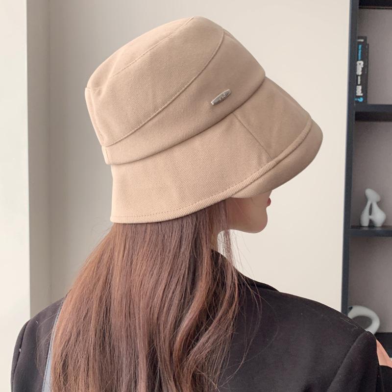 Korean Version of Autumn and Winter New Hat for Women Solid Color Versatile High End Metal Label Fisherman Hat Showing Face Small Basin Hat