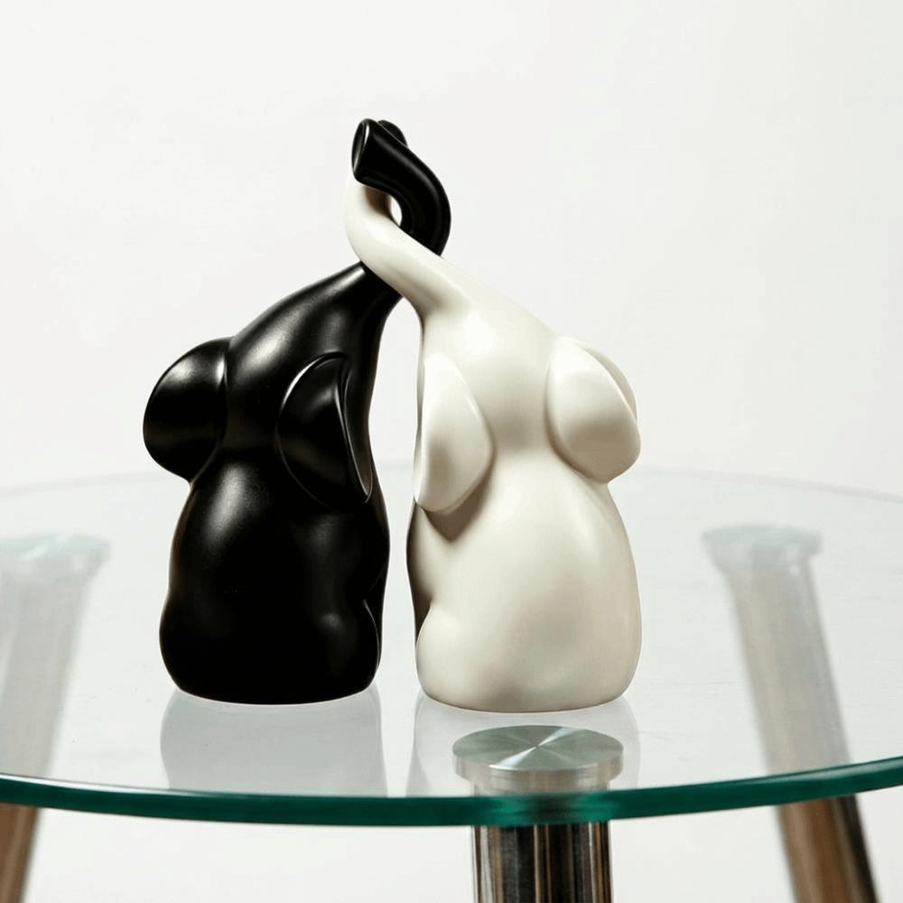 Minimalist Elephant Sculpture Niche Style Loving Figurine Creative Couples Elephant Statue  Office