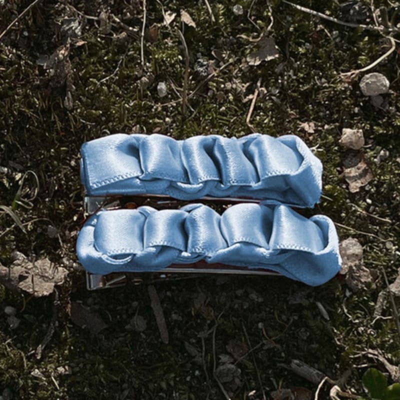 

adorntie Growvine Pin (Blue) blue