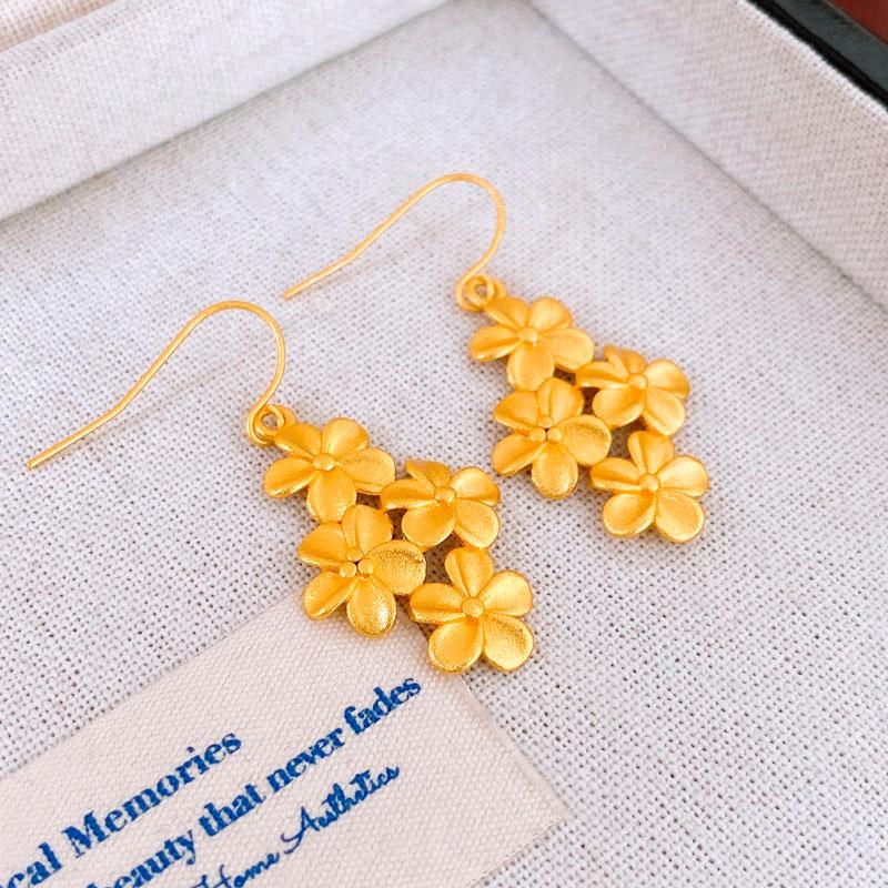

Vintage Gold-Plated Flower Tassel Earrings: Luxurious Retro Ear Hooks for Women