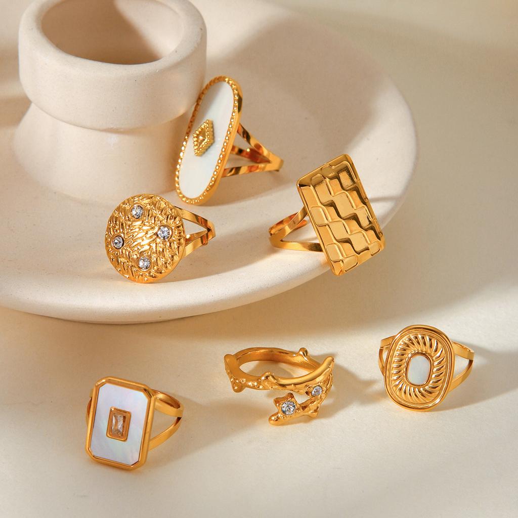 Diamond-studded Geometric Ring for Women, 18k Gold Plated, Non-fading, Light Luxury White Mother-of-pearl Titaniu