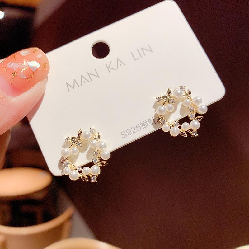 2022 Korean Dongdaemun Pearl Wreath Earrings - Women's Sweet S925 Silver