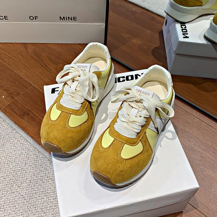 

Круглая головка легкие повседневные спортивные туфли женские весна 2025 новые толстые подошвы маленькие папины туфли увеличивающие рост внутри немецкие тренировочные туфли 35 жёлтый