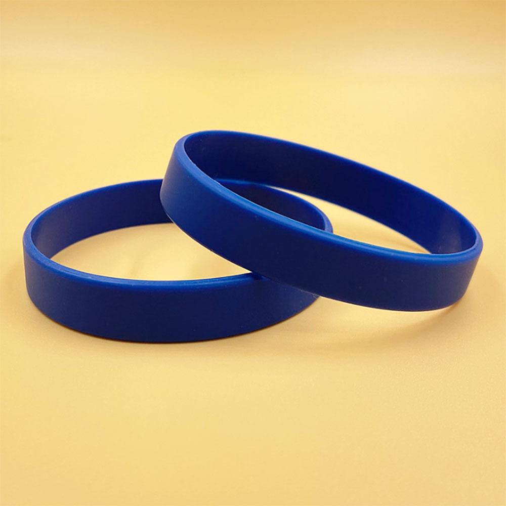SW 2 PZ Braccialetto in Silicone Personalizzato Cinturino da Polso Colore Solido Cinturino da Mano Casual Anello di Gomma Braccialetto Sportivo in Gel di Silice Cinturino da Polso