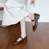 Scarpe Mary Jane bianche francesi con gonna testa quadrata tacco medio tacco spesso scarpe singole da donna bocca bassa cintura con fibbia a una parola scarpe da donna