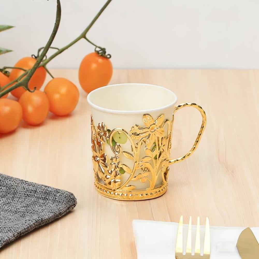Tragbarer Verbrühschutz-Becherhalter Goldene Blume-förmige Papierbecherhalter Feiertagspartys