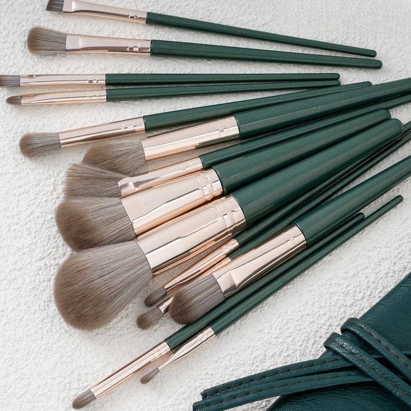 

Набор из 14 мягких кистей для макияжа Green Cloud Green Cloud14Bare Brush