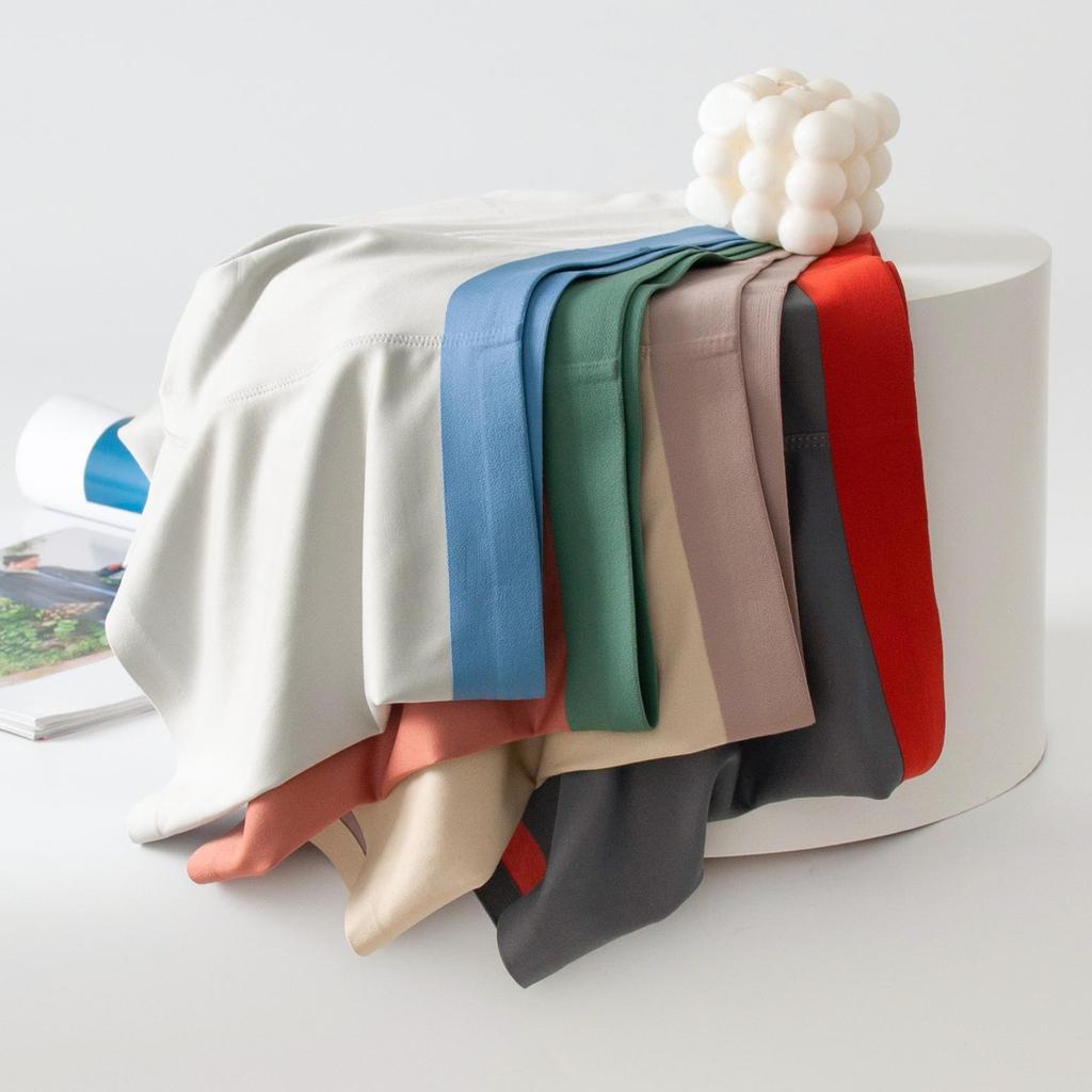 Modal Men's Mulberry Silk Color Block Seamless Boxer Briefs - Mid-Rise.