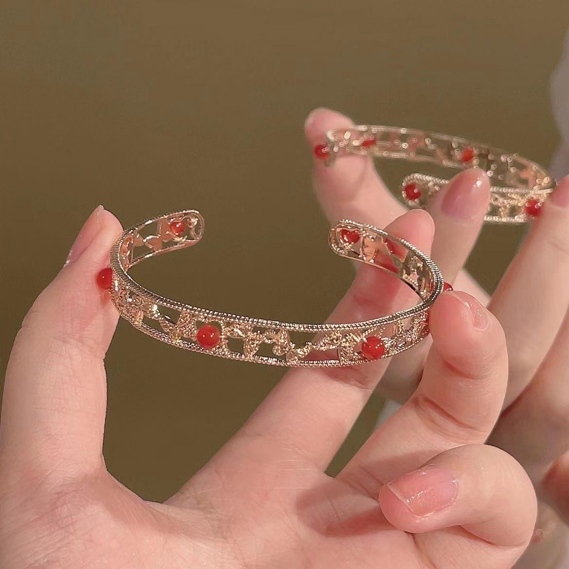 

Новый китайский придворный стиль браслет с бусинами в виде бабочек с открытием, регулируемый, универсальный, простой, с темпераментом, украшения с кроликом для женщин