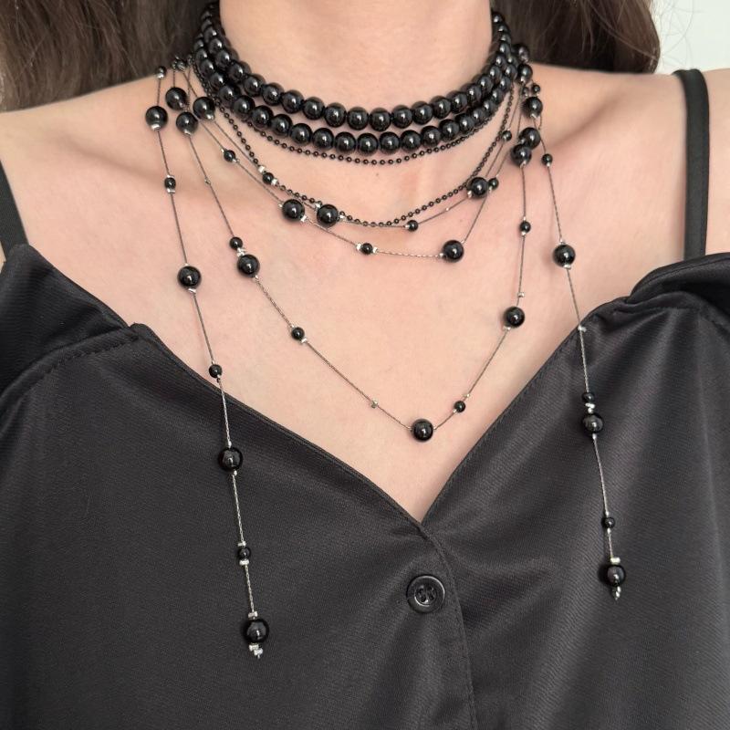 

Легкая роскошь Ретро Жемчуг Многослойное Наложение Ношение Длинное Ожерелье с Кисточками Женский Тренд Дизайн Высококлассное Чувство Цепочка на Ключицу