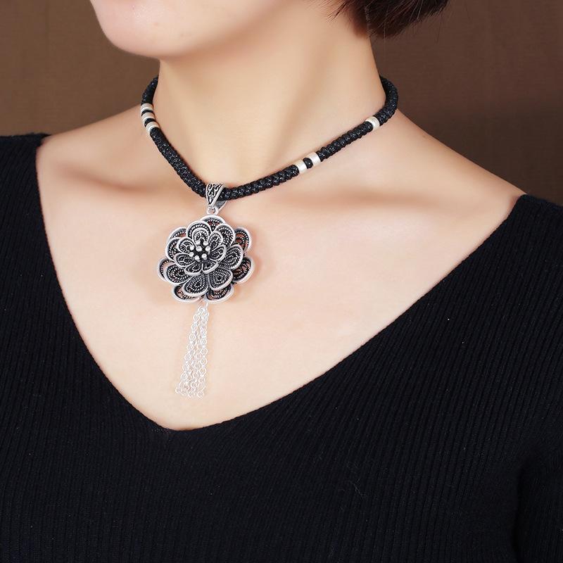 Retro imitation Thai silver short necklace femininity versatile collarbone chain flower fish handwoven jewelry