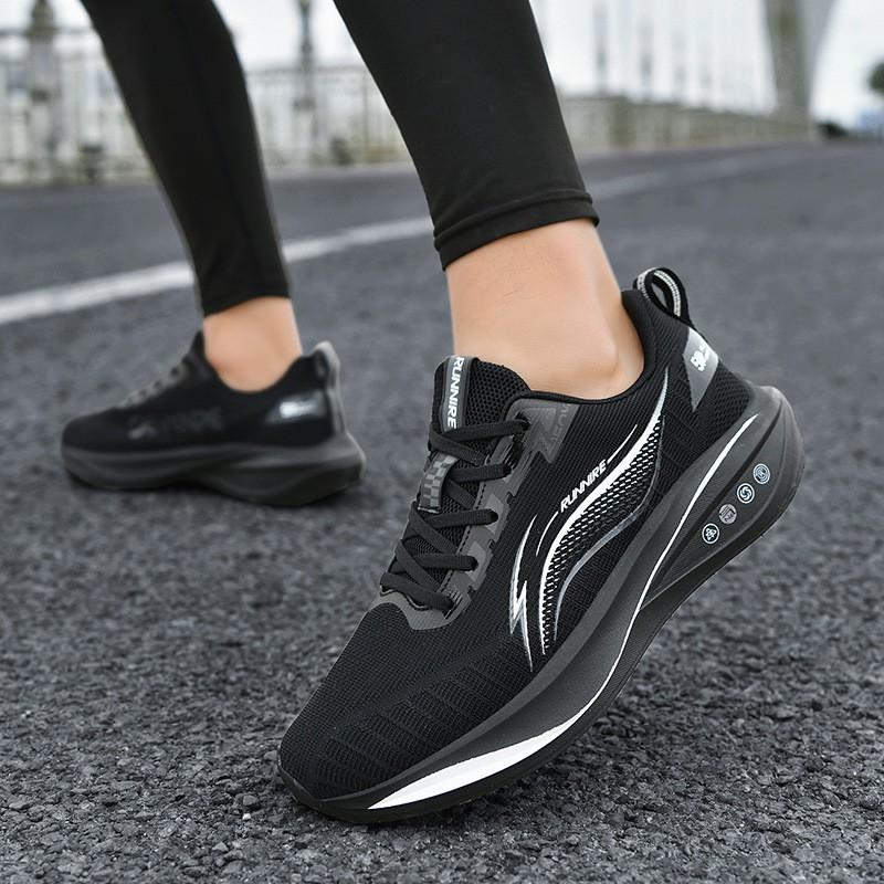 Youth style shoes Lightweight Breathable Running Shoes Boys Teens Low-Cut Athletic Sneakers Track Road Training Fall