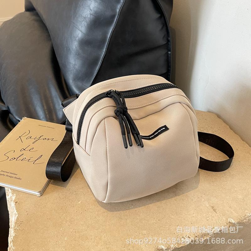 

This year s popular fashion canvas small bag women s 2025 new trendy shoulder strap shell bag foreign style messenger bag хаки