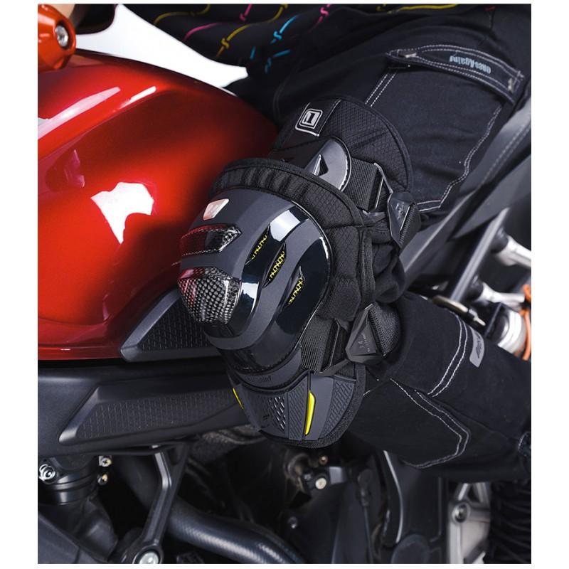 Carbon Fiber Knee Guards Motorcycle Riding Off-Road Cycling Sports Protection Lightweight Breathable Short-Style