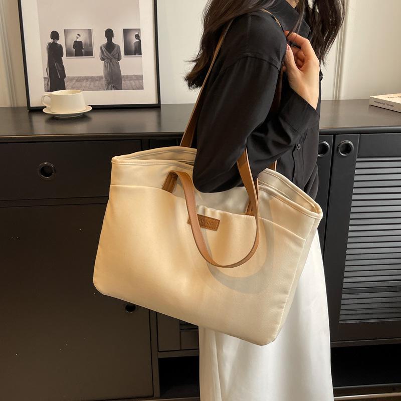 Dámská minimalistická velká taška - Vícekomorová kabelka přes rameno do ruky, Nové letní plátno na dojíždění